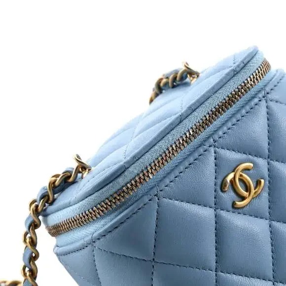 Chanel Pearl Crush Vanity Case With #242860C26B - Picture 7 of 8